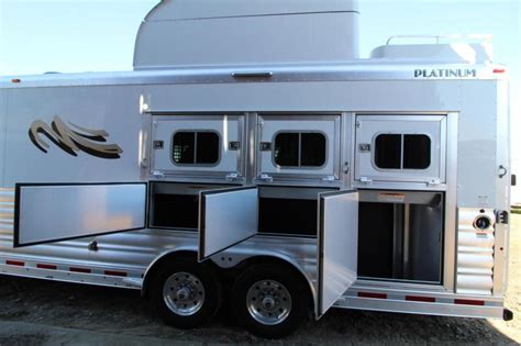 2020 Platinum 12' SW Outlaw Interior-3 Horse Trailer Reverse Slant Side ...