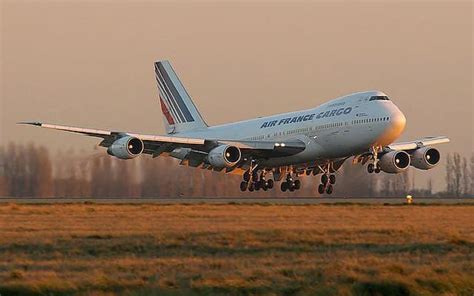 Boeing 747 400F Specs, Payload Capacity, Cost, Pictures