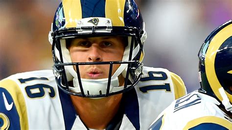 Jared Goff suffering from Rams' poor judgment, uncomfortable ...