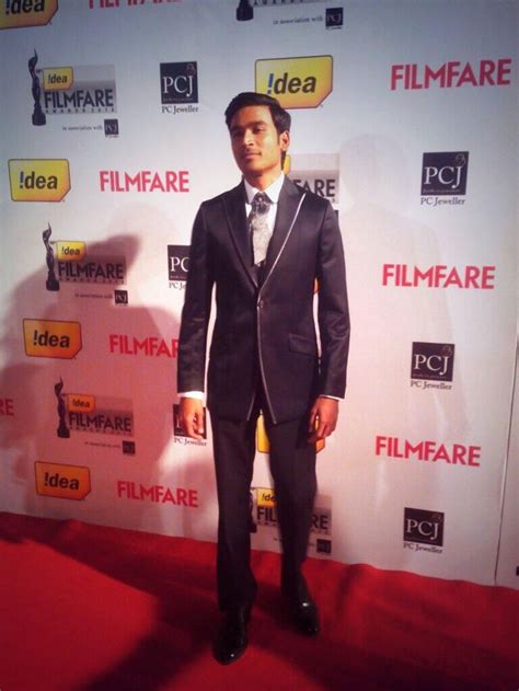 Dhanush at Filmfare Awards 2014 | Veethi