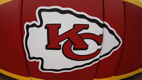 Kansas City Chiefs vs San Francisco 49ers: Who owns the Super Bowl ...