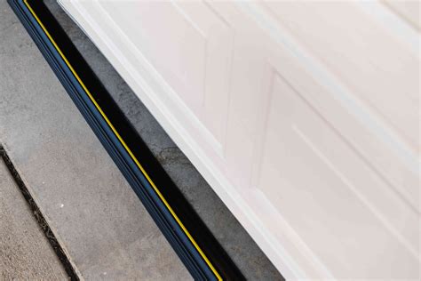 5 Ways to Weather-Seal a Garage Door