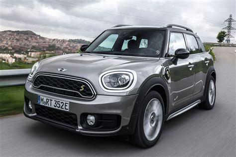 Mini Countryman S E Cooper All4 2017 first drive | Autocar