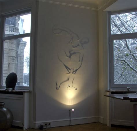 Stunning shadow art created by light and wall – Vuing.com