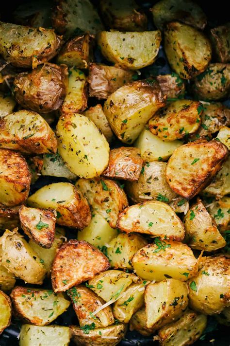 THE BEST AIR FRYER “ROASTED” POTATOES