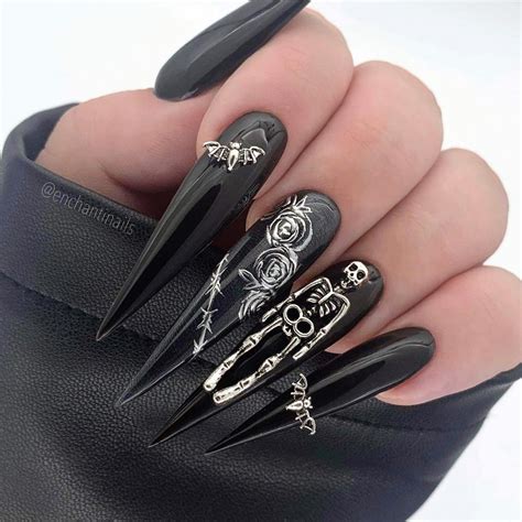 30 Best Goth Nail Designs to Copy in 2024