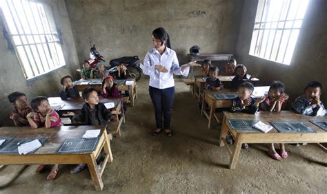 Classrooms around the world - Classrooms around the world - Pictures - CBS News