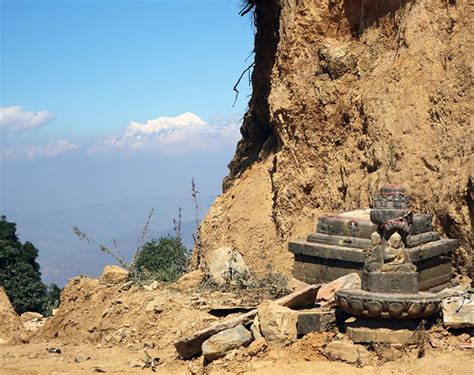 Hiking from Kathmandu to Chitlang (via Chandragiri) ⋆ Full Time Explorer