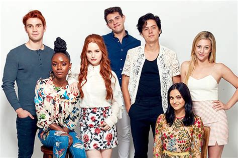 Riverdale season 2: Who plays the main characters in the Netflix drama ...