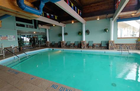 Pinestead-Reef Resort (Traverse City, MI) - Resort Reviews - ResortsandLodges.com