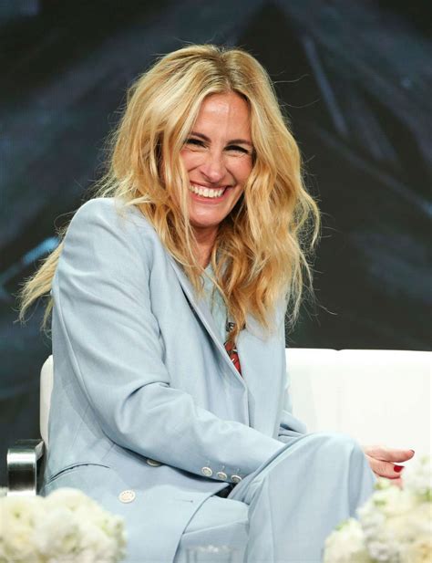 Julia Roberts: Homecoming TV Show Photocall at 2018 TCA Summer Press Tour -04 | GotCeleb