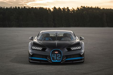 Black Bugatti Chiron HD wallpaper | Wallpaper Flare