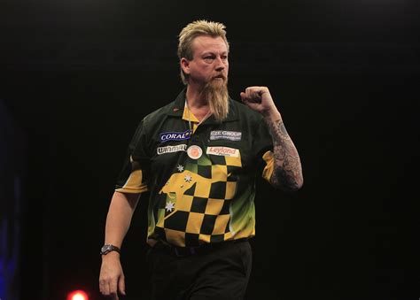 Grand Slam of Darts: Winning Start for The Wizard | Simon Whitlock