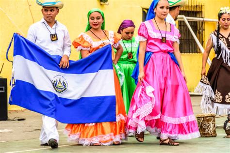 Cultura Salvadorenha Ilustrações Banco de Imagens e Fotos de Stock - iStock