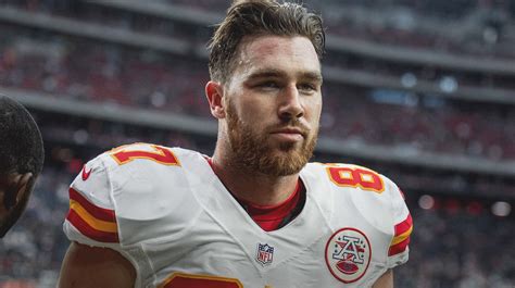 NFL Player Profile: Travis Kelce | The Sporting Base