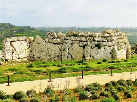 The Megalithic Temples of Malta - Who built the Megalthic Temples?