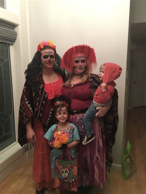 CoCo theme family Halloween costume | Family halloween costumes, Family ...