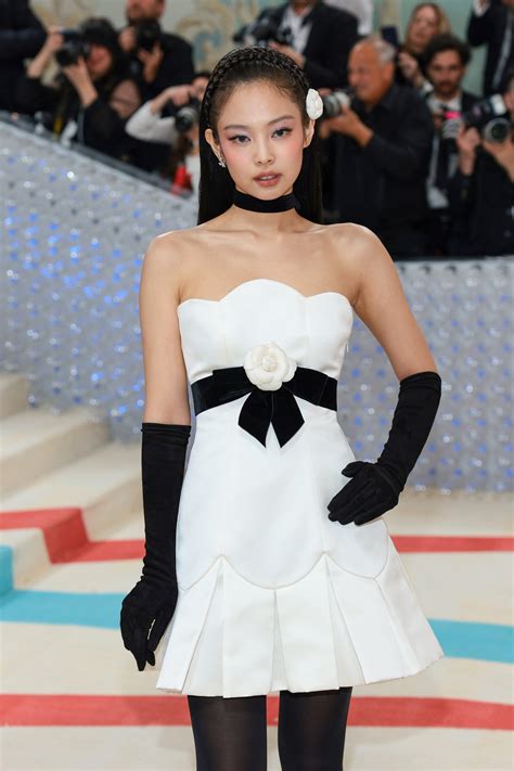 BLACKPINK's Jennie Wears Vintage Chanel to the Met Gala 2023 — See Photos | Teen Vogue