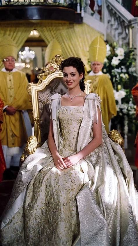 Princess of Genovia | Anne Hathaway | Halloween costume | Disney movie ...