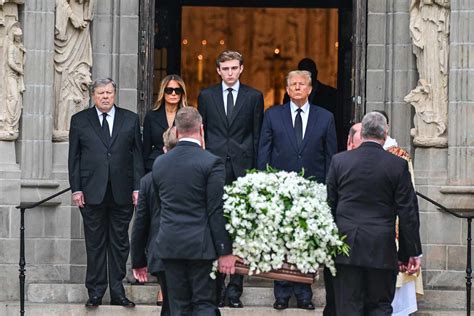 Melania Trump Delivers Eulogy for Mother Amalija Knavs at Palm Beach ...