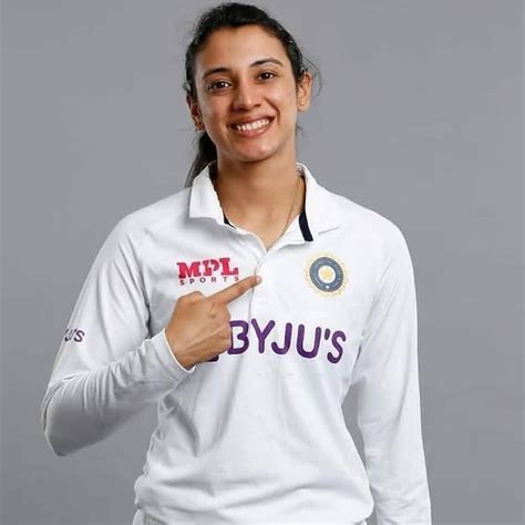 Smriti Mandhana test jursey Smriti Mandhana Cute Wallpaper, Tea Wallpaper, Diamond Wallpaper ...