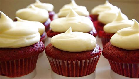 Photo of Red Velvet Cupcake | Red Velvet Cupcake www.foodist… | Flickr