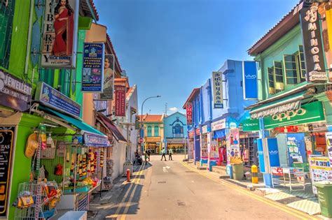 Shopping in Singapore - Singapore travel guide - Go Guides