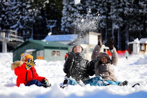 「雪遊び」の画像 - 942,992 件の Stock 写真、ベクターおよびビデオ | Adobe Stock