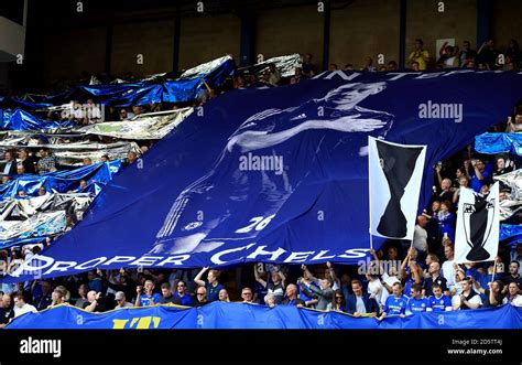 Chelsea fans flag hi-res stock photography and images - Alamy