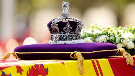 The Queen's funeral flowers: Touching meaning and King Charles III's input revealed | HELLO!