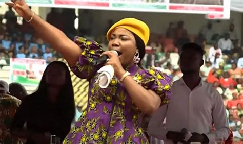 Famous Gospel Singer Mercy Chinwo Performs At PDP Rally