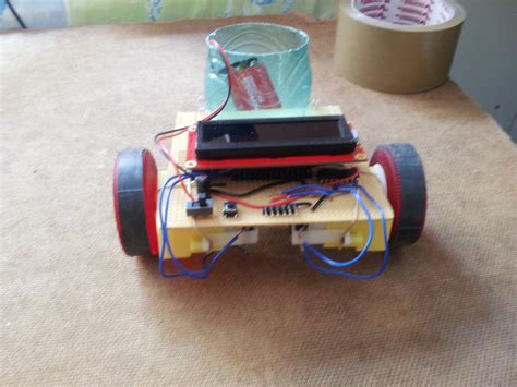 Cheap Robot With On-board Code Editor (PS/2 Keyboard Code Input,EEPROM Storage) : 6 Steps (with ...