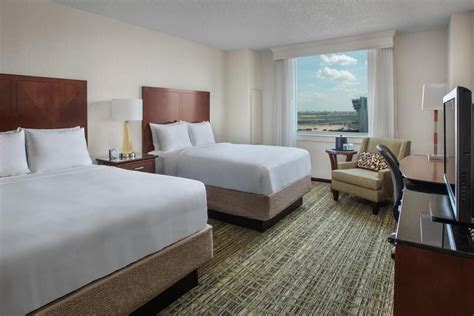 The Best Philadelphia Airport Hotels That Make Travel Days a Breeze