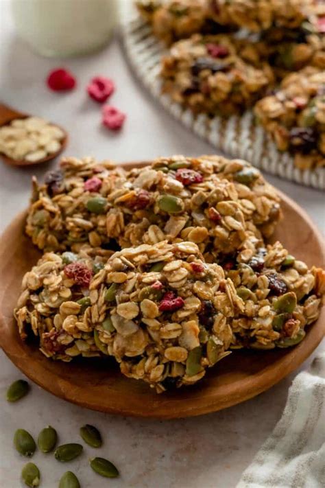 The Best Healthy Oatmeal Cookies