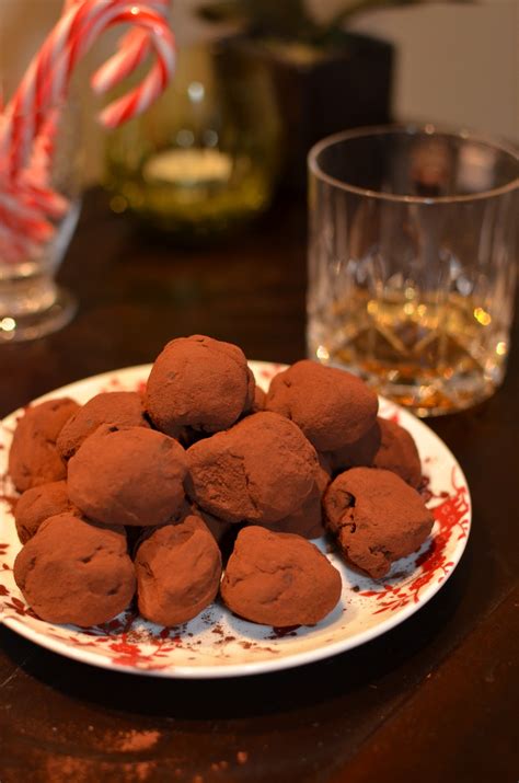 Playing with Flour: Chocolate truffles with Grand Marnier (or plain)