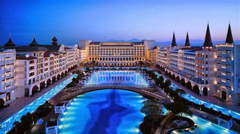 Luxury Life Design: World's most Outrageous Luxury Hotels and Resorts