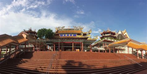 Kong Meng San Phor Kark See Monastery; Singapore | Moonlit