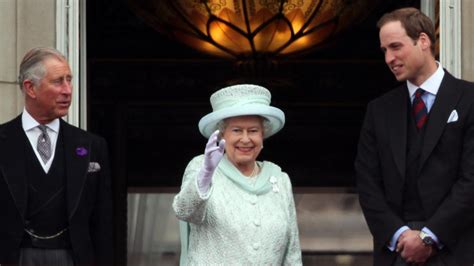 The Queen Plans a “Blockbuster” Platinum Jubilee Celebration for 2022 ...