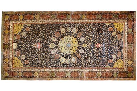 Understanding Persian Rugs - Two and a Half Millennia of Silk and Wool