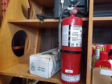 ABC DRY CHEMICAL FIRE EXTINGUISHER - Big Valley Auction