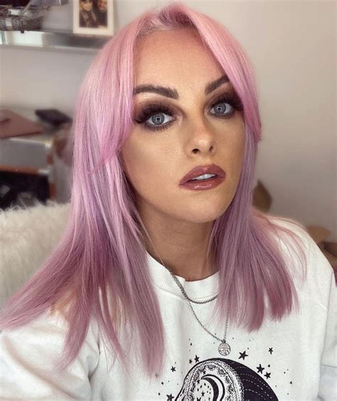 KATIE MCGLYNN – Instagram Photos 04/06/2021 – HawtCelebs