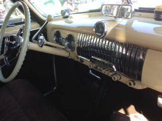 1952 Chevrolet Deluxe Sport Coupe / Specs, Photos | Auto Museum Online