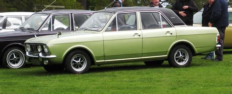 File:Ford Cortina 1600E 1599cc Oct 1970.JPG - Wikipedia