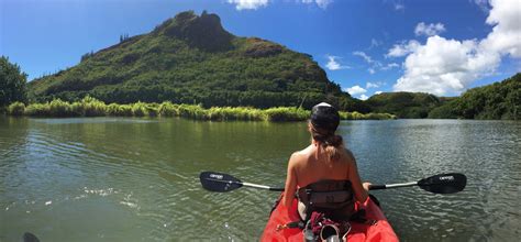 Kayaking on Kauai’s Wailua River | Hawaiian Airlines