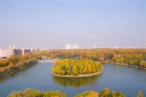 Guide to the most spectacular places in Moscow to enjoy autumn colors - Russia Beyond