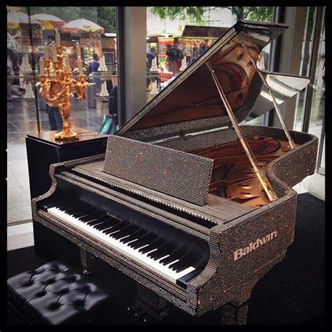 iPhoneography NYC (Er... Philadelphia) — Liberace’s rhinestone piano ...