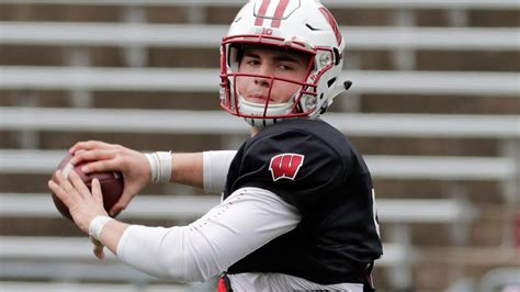 Wisconsin quarterback Graham Mertz already turning heads as freshman