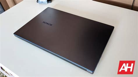 HONOR MagicBook 14 (2021) Review: Great-Looking Machine With Plenty Of Power Under The Hood