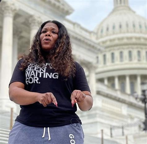 U.S. Rep. Cori Bush Camps Outside Capitol to Protest End of Eviction ...