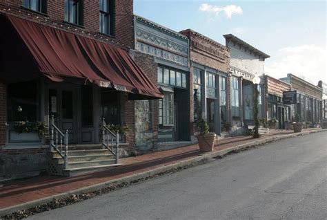 Explore Blackwater, MO - Charming Main Street